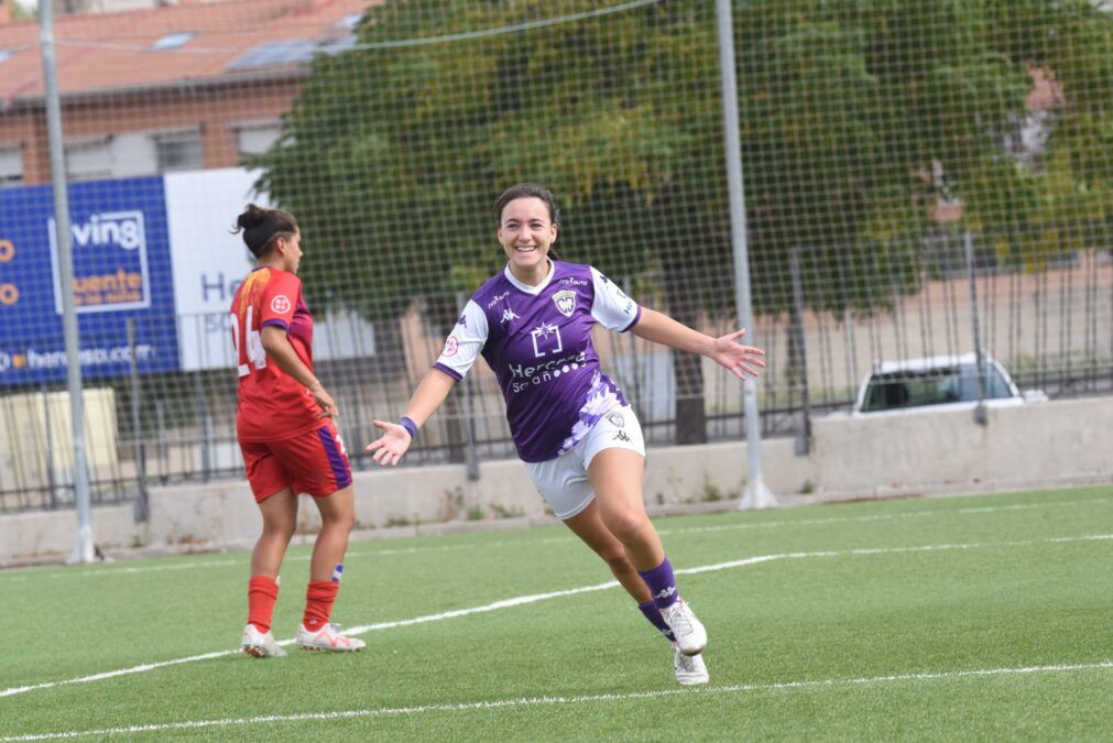 Reacción y remontada del Dépor para conseguir la primera victoria en Fuente de la Niña (2-1)